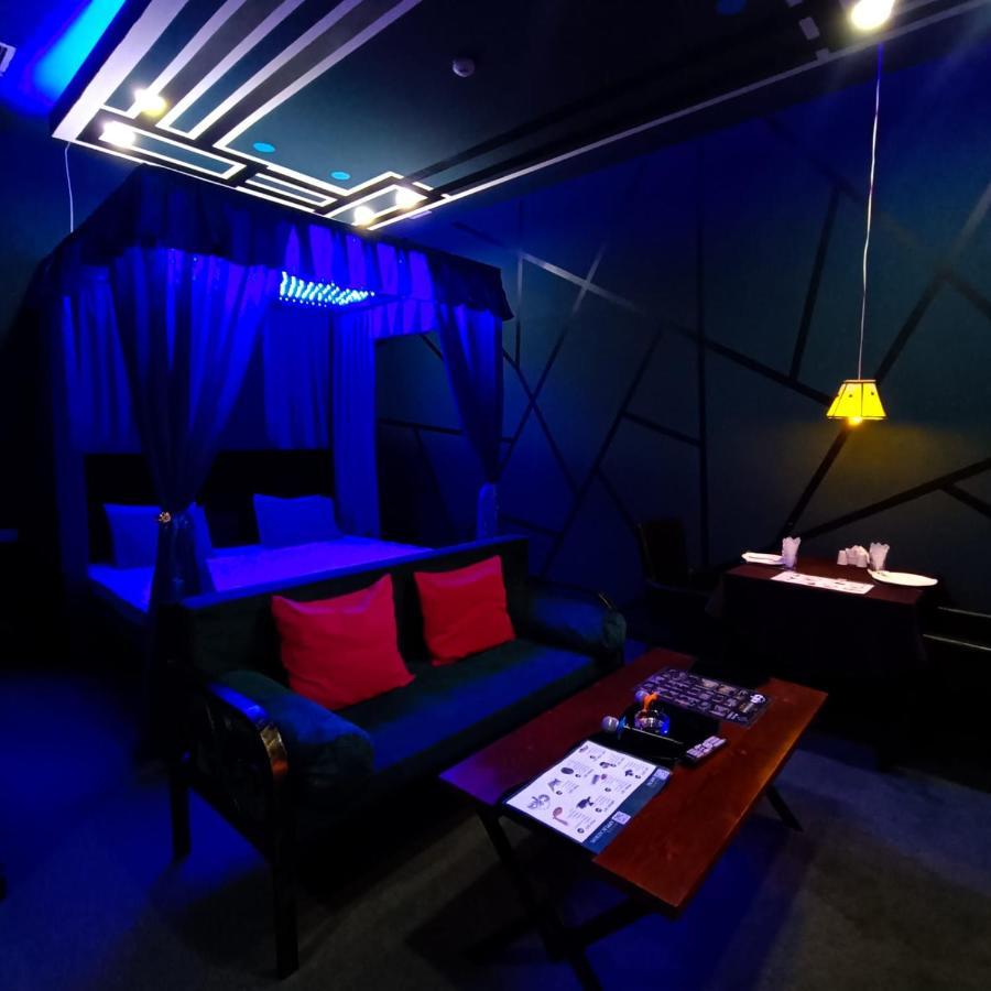 Cinema Plaza Hotel Baku Ngoại thất bức ảnh