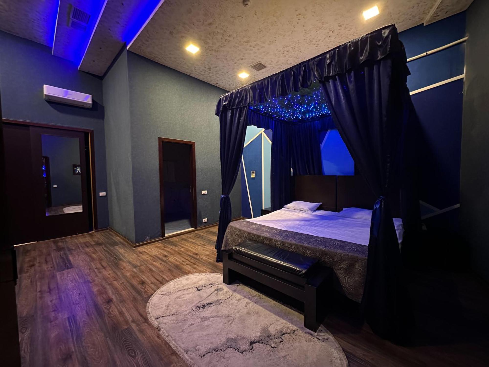 Cinema Plaza Hotel Baku Ngoại thất bức ảnh