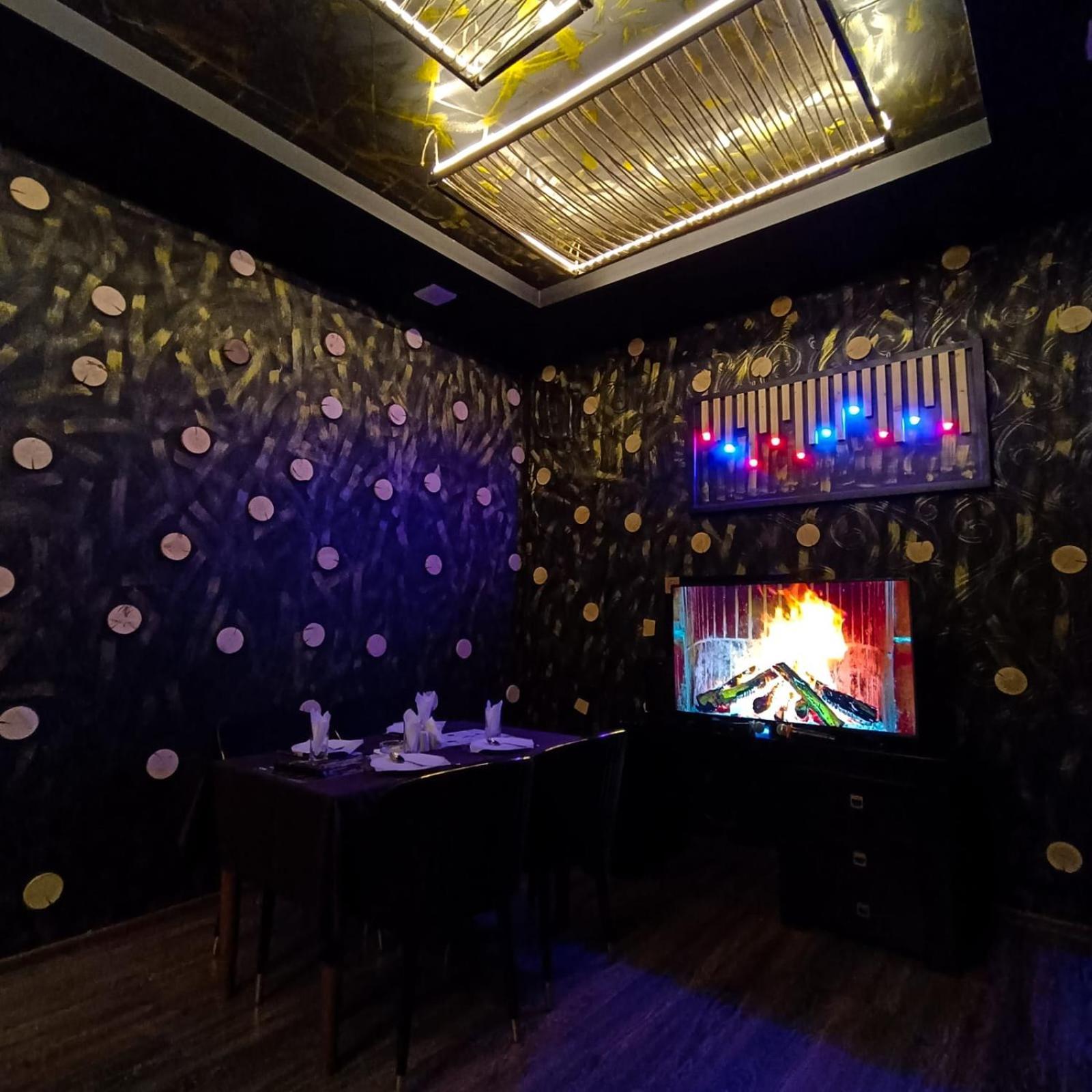 Cinema Plaza Hotel Baku Ngoại thất bức ảnh